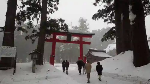 出羽神社(出羽三山神社)～三神合祭殿～の鳥居