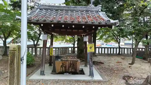 本土神社の手水舎