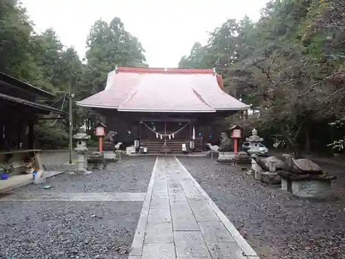 亀岡八幡宮の本殿・本堂