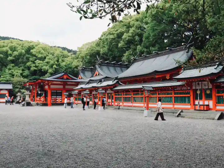 熊野速玉大社の{uncategorized: "未分類", other: "その他", undefined: "問題あり", building: "その他建物", grave: "お墓", sacred_gate: "鳥居", guardian: "狛犬", statue: "像", buddha: "仏像", history: "歴史", nature: "自然", garden: "庭園", animal: "動物", pagoda: "塔", temizu: "手水舎", mountain_gate: "山門・神門", sanctuary: "本殿・本堂", subordinate: "末社・摂社", art: "芸術", scenery: "景色", jizo: "地蔵", ema: "絵馬", goshuin: "御朱印", omikuji: "おみくじ", items: "授与品その他", amulet: "お守り", goshuincho: "御朱印帳", eats: "食事", festival: "お祭り", votive_dance: "神楽", shichigosan: "七五三参", wedding: "結婚式", experience: "体験その他", initially: "初詣", around: "周辺", anti_infection: "感染症対策"}
