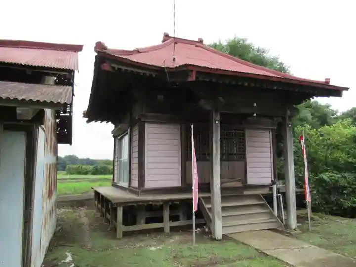 山村のかねふり地蔵尊(茨城県)