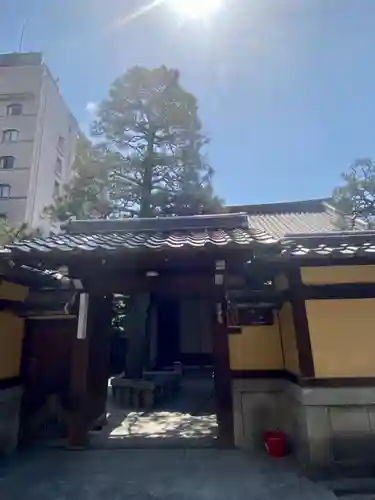 源妙院の山門・神門