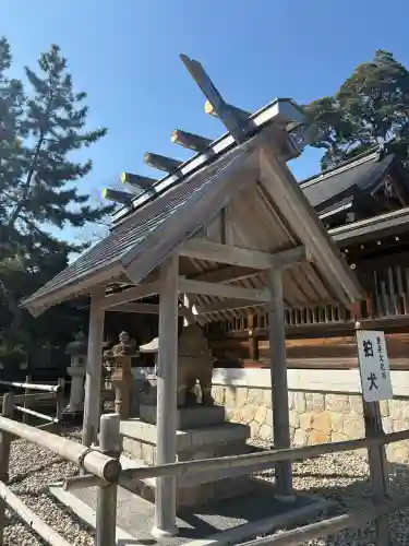 丹後一ノ宮 元伊勢 籠神社の{uncategorized: "未分類", other: "その他", undefined: "問題あり", building: "その他建物", grave: "お墓", sacred_gate: "鳥居", guardian: "狛犬", statue: "像", buddha: "仏像", history: "歴史", nature: "自然", garden: "庭園", animal: "動物", pagoda: "塔", temizu: "手水舎", mountain_gate: "山門・神門", sanctuary: "本殿・本堂", subordinate: "末社・摂社", art: "芸術", scenery: "景色", jizo: "地蔵", ema: "絵馬", goshuin: "御朱印", omikuji: "おみくじ", items: "授与品その他", amulet: "お守り", goshuincho: "御朱印帳", eats: "食事", festival: "お祭り", votive_dance: "神楽", shichigosan: "七五三参", wedding: "結婚式", experience: "体験その他", initially: "初詣", around: "周辺", anti_infection: "感染症対策"}