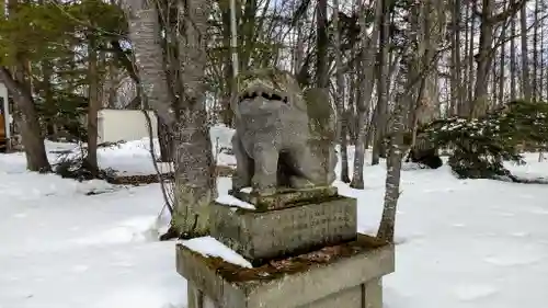 忠栄金刀比羅神社の狛犬