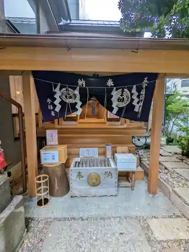 五十稲荷神社(栄寿稲荷神社)の本殿・本堂