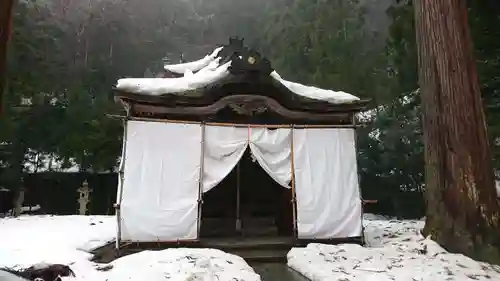 岡太神社・大瀧神社の本殿・本堂