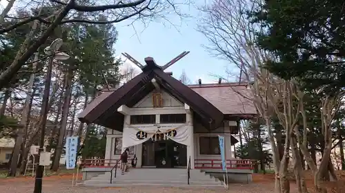 北広島市総鎮守　廣島神社の本殿