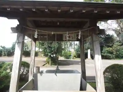 八街神社の手水舎
