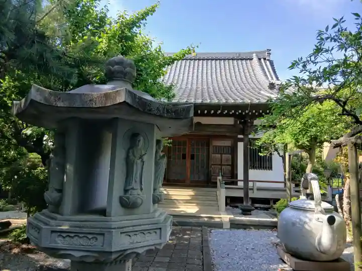 宝珠院の{uncategorized: "未分類", other: "その他", undefined: "問題あり", building: "その他建物", grave: "お墓", sacred_gate: "鳥居", guardian: "狛犬", statue: "像", buddha: "仏像", history: "歴史", nature: "自然", garden: "庭園", animal: "動物", pagoda: "塔", temizu: "手水舎", mountain_gate: "山門・神門", sanctuary: "本殿・本堂", subordinate: "末社・摂社", art: "芸術", scenery: "景色", jizo: "地蔵", ema: "絵馬", goshuin: "御朱印", omikuji: "おみくじ", items: "授与品その他", amulet: "お守り", goshuincho: "御朱印帳", eats: "食事", festival: "お祭り", votive_dance: "神楽", shichigosan: "七五三参", wedding: "結婚式", experience: "体験その他", initially: "初詣", around: "周辺", anti_infection: "感染症対策"}