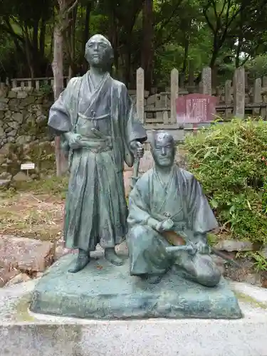 京都霊山護國神社の像