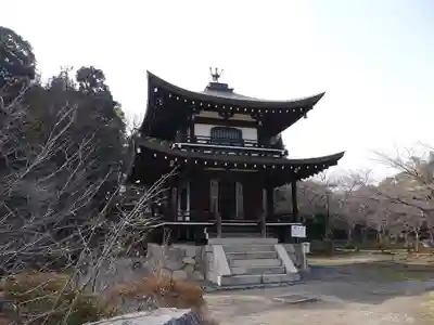 勧修寺の本殿・本堂