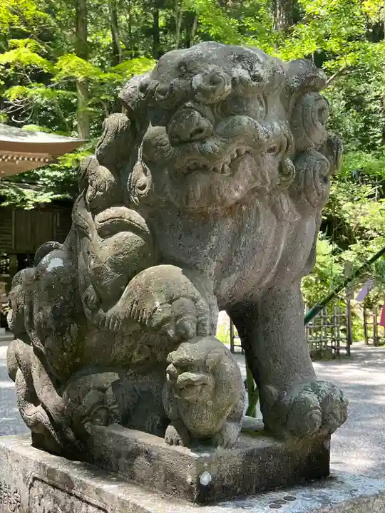 宝登山神社の狛犬
