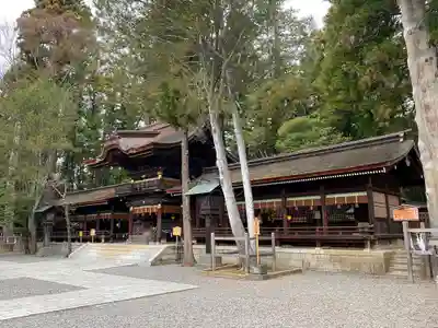 諏訪大社下社秋宮の本殿・本堂