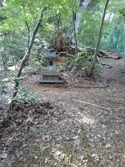浅川金刀比羅神社 の末社・摂社