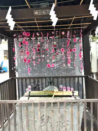 豊平神社の{uncategorized: "未分類", other: "その他", undefined: "問題あり", building: "その他建物", grave: "お墓", sacred_gate: "鳥居", guardian: "狛犬", statue: "像", buddha: "仏像", history: "歴史", nature: "自然", garden: "庭園", animal: "動物", pagoda: "塔", temizu: "手水舎", mountain_gate: "山門・神門", sanctuary: "本殿・本堂", subordinate: "末社・摂社", art: "芸術", scenery: "景色", jizo: "地蔵", ema: "絵馬", goshuin: "御朱印", omikuji: "おみくじ", items: "授与品その他", amulet: "お守り", goshuincho: "御朱印帳", eats: "食事", festival: "お祭り", votive_dance: "神楽", shichigosan: "七五三参", wedding: "結婚式", experience: "体験その他", initially: "初詣", around: "周辺", anti_infection: "感染症対策"}