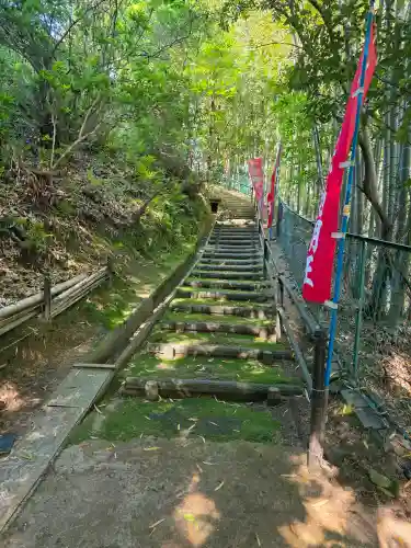 蓮華寺の{uncategorized: "未分類", other: "その他", undefined: "問題あり", building: "その他建物", grave: "お墓", sacred_gate: "鳥居", guardian: "狛犬", statue: "像", buddha: "仏像", history: "歴史", nature: "自然", garden: "庭園", animal: "動物", pagoda: "塔", temizu: "手水舎", mountain_gate: "山門・神門", sanctuary: "本殿・本堂", subordinate: "末社・摂社", art: "芸術", scenery: "景色", jizo: "地蔵", ema: "絵馬", goshuin: "御朱印", omikuji: "おみくじ", items: "授与品その他", amulet: "お守り", goshuincho: "御朱印帳", eats: "食事", festival: "お祭り", votive_dance: "神楽", shichigosan: "七五三参", wedding: "結婚式", experience: "体験その他", initially: "初詣", around: "周辺", anti_infection: "感染症対策"}