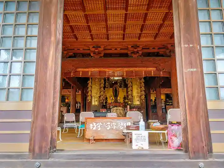 慈雲寺の本殿・本堂
