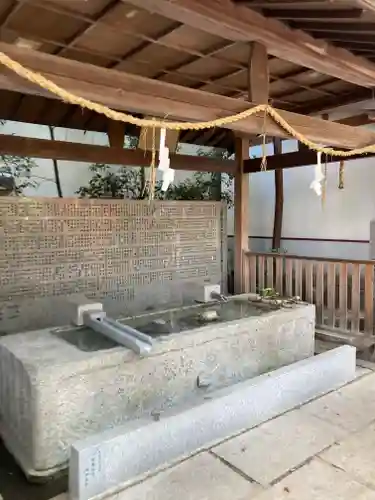 空鞘稲生神社の手水舎