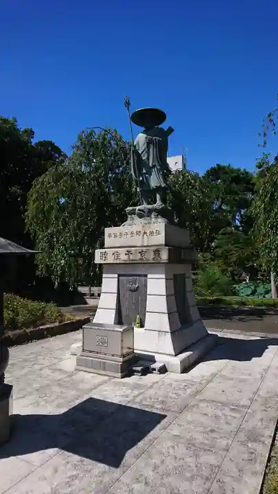 西新井大師総持寺の像