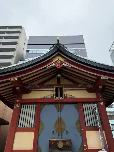 三島神社の{uncategorized: "未分類", other: "その他", undefined: "問題あり", building: "その他建物", grave: "お墓", sacred_gate: "鳥居", guardian: "狛犬", statue: "像", buddha: "仏像", history: "歴史", nature: "自然", garden: "庭園", animal: "動物", pagoda: "塔", temizu: "手水舎", mountain_gate: "山門・神門", sanctuary: "本殿・本堂", subordinate: "末社・摂社", art: "芸術", scenery: "景色", jizo: "地蔵", ema: "絵馬", goshuin: "御朱印", omikuji: "おみくじ", items: "授与品その他", amulet: "お守り", goshuincho: "御朱印帳", eats: "食事", festival: "お祭り", votive_dance: "神楽", shichigosan: "七五三参", wedding: "結婚式", experience: "体験その他", initially: "初詣", around: "周辺", anti_infection: "感染症対策"}