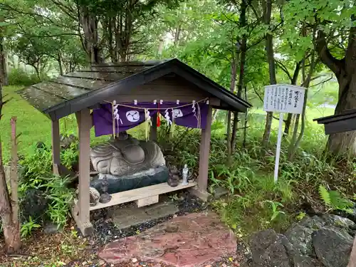 樽前山神社の像