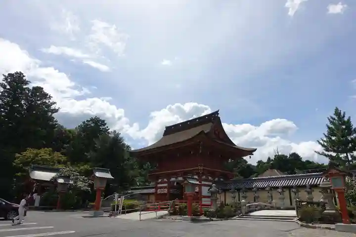 美濃國一宮 南宮大社の山門・神門