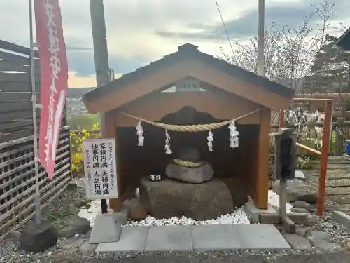 浦幌神社・乳神神社の{uncategorized: "未分類", other: "その他", undefined: "問題あり", building: "その他建物", grave: "お墓", sacred_gate: "鳥居", guardian: "狛犬", statue: "像", buddha: "仏像", history: "歴史", nature: "自然", garden: "庭園", animal: "動物", pagoda: "塔", temizu: "手水舎", mountain_gate: "山門・神門", sanctuary: "本殿・本堂", subordinate: "末社・摂社", art: "芸術", scenery: "景色", jizo: "地蔵", ema: "絵馬", goshuin: "御朱印", omikuji: "おみくじ", items: "授与品その他", amulet: "お守り", goshuincho: "御朱印帳", eats: "食事", festival: "お祭り", votive_dance: "神楽", shichigosan: "七五三参", wedding: "結婚式", experience: "体験その他", initially: "初詣", around: "周辺", anti_infection: "感染症対策"}