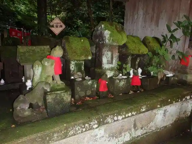 八雲神社(鎌倉・大町)の末社・摂社