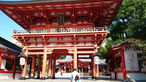 生田神社の山門