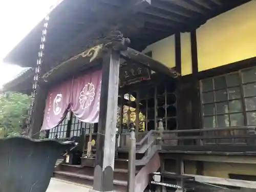 天台宗　長窪山　正覚寺の本殿・本堂