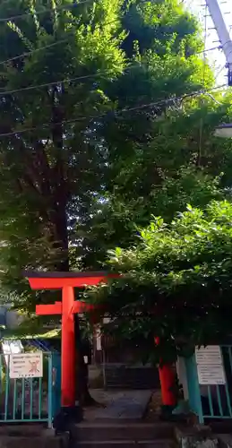 出世稲荷神社（春日稲荷神社）(東京都)