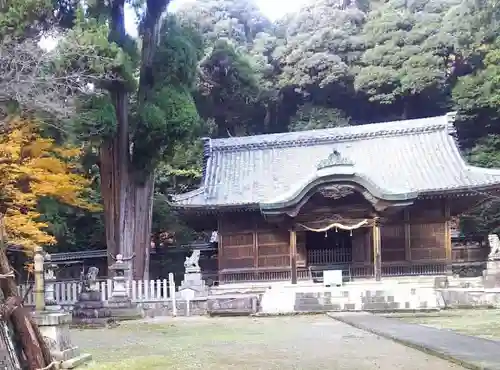 伊富岐神社の本殿・本堂