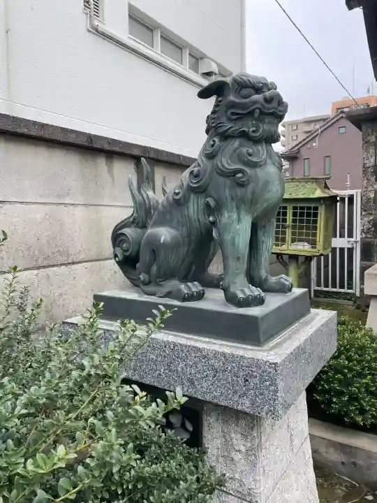 成増氷川神社の{uncategorized: "未分類", other: "その他", undefined: "問題あり", building: "その他建物", grave: "お墓", sacred_gate: "鳥居", guardian: "狛犬", statue: "像", buddha: "仏像", history: "歴史", nature: "自然", garden: "庭園", animal: "動物", pagoda: "塔", temizu: "手水舎", mountain_gate: "山門・神門", sanctuary: "本殿・本堂", subordinate: "末社・摂社", art: "芸術", scenery: "景色", jizo: "地蔵", ema: "絵馬", goshuin: "御朱印", omikuji: "おみくじ", items: "授与品その他", amulet: "お守り", goshuincho: "御朱印帳", eats: "食事", festival: "お祭り", votive_dance: "神楽", shichigosan: "七五三参", wedding: "結婚式", experience: "体験その他", initially: "初詣", around: "周辺", anti_infection: "感染症対策"}