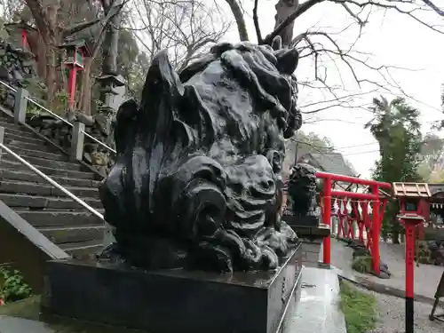 山名八幡宮の狛犬