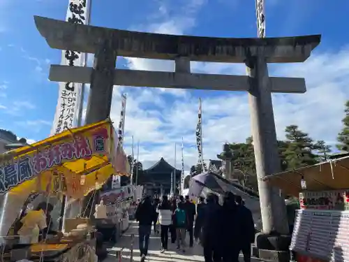 豊川閣　妙厳寺の鳥居