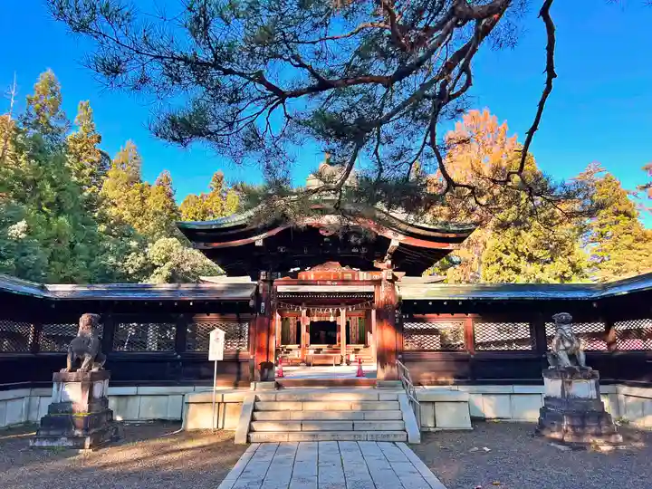 上杉神社の山門・神門