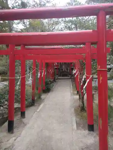 城山稲荷神社の鳥居