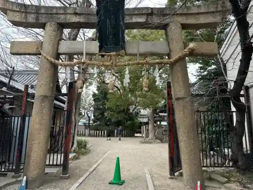 式内楯原神社の{uncategorized: "未分類", other: "その他", undefined: "問題あり", building: "その他建物", grave: "お墓", sacred_gate: "鳥居", guardian: "狛犬", statue: "像", buddha: "仏像", history: "歴史", nature: "自然", garden: "庭園", animal: "動物", pagoda: "塔", temizu: "手水舎", mountain_gate: "山門・神門", sanctuary: "本殿・本堂", subordinate: "末社・摂社", art: "芸術", scenery: "景色", jizo: "地蔵", ema: "絵馬", goshuin: "御朱印", omikuji: "おみくじ", items: "授与品その他", amulet: "お守り", goshuincho: "御朱印帳", eats: "食事", festival: "お祭り", votive_dance: "神楽", shichigosan: "七五三参", wedding: "結婚式", experience: "体験その他", initially: "初詣", around: "周辺", anti_infection: "感染症対策"}