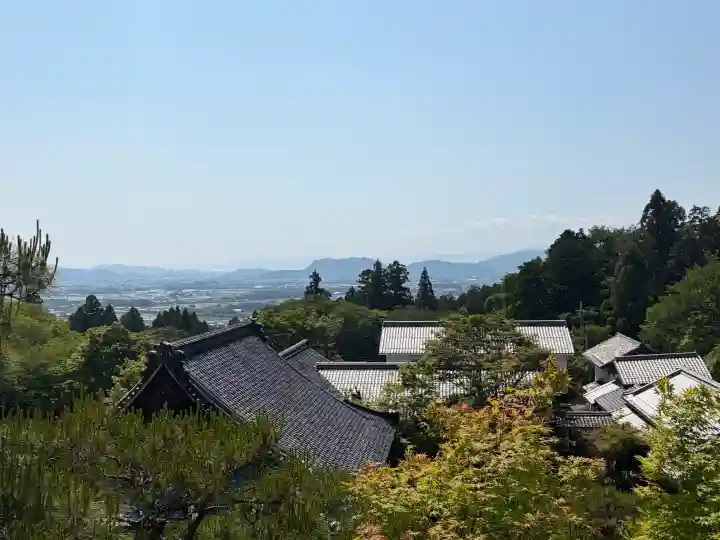 百済寺の{uncategorized: "未分類", other: "その他", undefined: "問題あり", building: "その他建物", grave: "お墓", sacred_gate: "鳥居", guardian: "狛犬", statue: "像", buddha: "仏像", history: "歴史", nature: "自然", garden: "庭園", animal: "動物", pagoda: "塔", temizu: "手水舎", mountain_gate: "山門・神門", sanctuary: "本殿・本堂", subordinate: "末社・摂社", art: "芸術", scenery: "景色", jizo: "地蔵", ema: "絵馬", goshuin: "御朱印", omikuji: "おみくじ", items: "授与品その他", amulet: "お守り", goshuincho: "御朱印帳", eats: "食事", festival: "お祭り", votive_dance: "神楽", shichigosan: "七五三参", wedding: "結婚式", experience: "体験その他", initially: "初詣", around: "周辺", anti_infection: "感染症対策"}