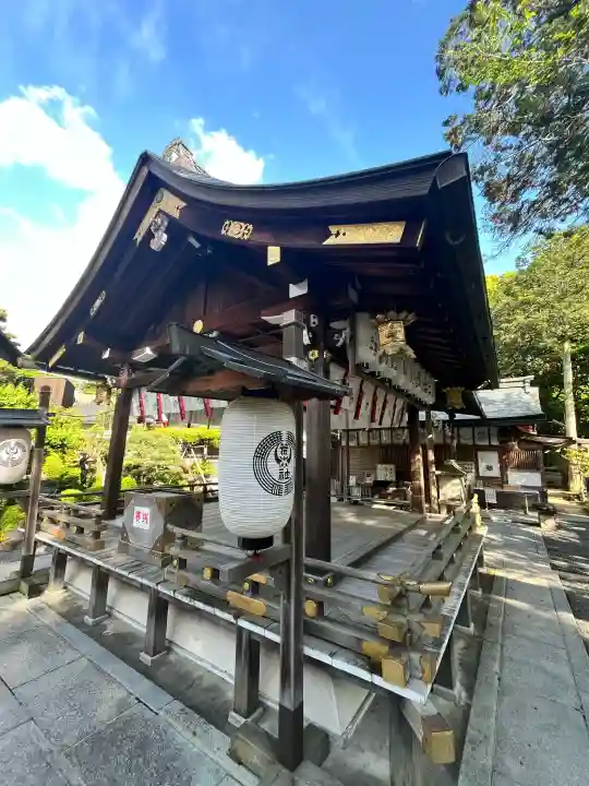 荒木神社の{uncategorized: "未分類", other: "その他", undefined: "問題あり", building: "その他建物", grave: "お墓", sacred_gate: "鳥居", guardian: "狛犬", statue: "像", buddha: "仏像", history: "歴史", nature: "自然", garden: "庭園", animal: "動物", pagoda: "塔", temizu: "手水舎", mountain_gate: "山門・神門", sanctuary: "本殿・本堂", subordinate: "末社・摂社", art: "芸術", scenery: "景色", jizo: "地蔵", ema: "絵馬", goshuin: "御朱印", omikuji: "おみくじ", items: "授与品その他", amulet: "お守り", goshuincho: "御朱印帳", eats: "食事", festival: "お祭り", votive_dance: "神楽", shichigosan: "七五三参", wedding: "結婚式", experience: "体験その他", initially: "初詣", around: "周辺", anti_infection: "感染症対策"}