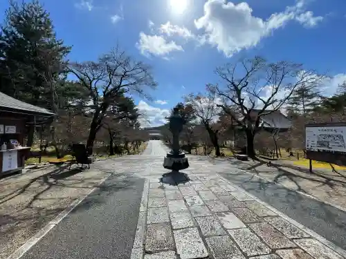 仁和寺の{uncategorized: "未分類", other: "その他", undefined: "問題あり", building: "その他建物", grave: "お墓", sacred_gate: "鳥居", guardian: "狛犬", statue: "像", buddha: "仏像", history: "歴史", nature: "自然", garden: "庭園", animal: "動物", pagoda: "塔", temizu: "手水舎", mountain_gate: "山門・神門", sanctuary: "本殿・本堂", subordinate: "末社・摂社", art: "芸術", scenery: "景色", jizo: "地蔵", ema: "絵馬", goshuin: "御朱印", omikuji: "おみくじ", items: "授与品その他", amulet: "お守り", goshuincho: "御朱印帳", eats: "食事", festival: "お祭り", votive_dance: "神楽", shichigosan: "七五三参", wedding: "結婚式", experience: "体験その他", initially: "初詣", around: "周辺", anti_infection: "感染症対策"}