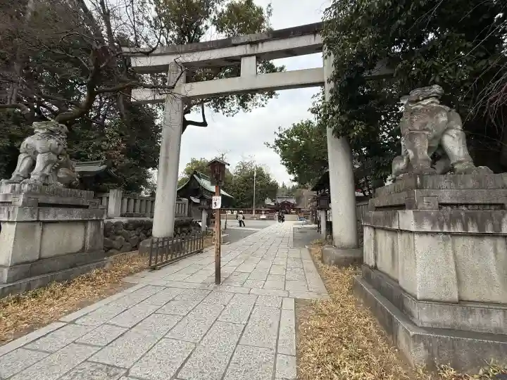 秩父神社の{uncategorized: "未分類", other: "その他", undefined: "問題あり", building: "その他建物", grave: "お墓", sacred_gate: "鳥居", guardian: "狛犬", statue: "像", buddha: "仏像", history: "歴史", nature: "自然", garden: "庭園", animal: "動物", pagoda: "塔", temizu: "手水舎", mountain_gate: "山門・神門", sanctuary: "本殿・本堂", subordinate: "末社・摂社", art: "芸術", scenery: "景色", jizo: "地蔵", ema: "絵馬", goshuin: "御朱印", omikuji: "おみくじ", items: "授与品その他", amulet: "お守り", goshuincho: "御朱印帳", eats: "食事", festival: "お祭り", votive_dance: "神楽", shichigosan: "七五三参", wedding: "結婚式", experience: "体験その他", initially: "初詣", around: "周辺", anti_infection: "感染症対策"}