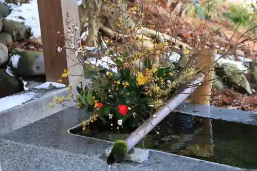 高司神社〜むすびの神の鎮まる社〜の手水