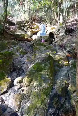 中山寺奥之院の仏像