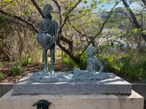 かっぱの寺 栖足寺の{uncategorized: "未分類", other: "その他", undefined: "問題あり", building: "その他建物", grave: "お墓", sacred_gate: "鳥居", guardian: "狛犬", statue: "像", buddha: "仏像", history: "歴史", nature: "自然", garden: "庭園", animal: "動物", pagoda: "塔", temizu: "手水舎", mountain_gate: "山門・神門", sanctuary: "本殿・本堂", subordinate: "末社・摂社", art: "芸術", scenery: "景色", jizo: "地蔵", ema: "絵馬", goshuin: "御朱印", omikuji: "おみくじ", items: "授与品その他", amulet: "お守り", goshuincho: "御朱印帳", eats: "食事", festival: "お祭り", votive_dance: "神楽", shichigosan: "七五三参", wedding: "結婚式", experience: "体験その他", initially: "初詣", around: "周辺", anti_infection: "感染症対策"}