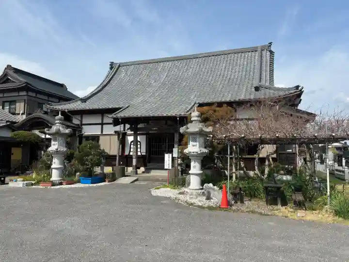 宝勝院の{uncategorized: "未分類", other: "その他", undefined: "問題あり", building: "その他建物", grave: "お墓", sacred_gate: "鳥居", guardian: "狛犬", statue: "像", buddha: "仏像", history: "歴史", nature: "自然", garden: "庭園", animal: "動物", pagoda: "塔", temizu: "手水舎", mountain_gate: "山門・神門", sanctuary: "本殿・本堂", subordinate: "末社・摂社", art: "芸術", scenery: "景色", jizo: "地蔵", ema: "絵馬", goshuin: "御朱印", omikuji: "おみくじ", items: "授与品その他", amulet: "お守り", goshuincho: "御朱印帳", eats: "食事", festival: "お祭り", votive_dance: "神楽", shichigosan: "七五三参", wedding: "結婚式", experience: "体験その他", initially: "初詣", around: "周辺", anti_infection: "感染症対策"}