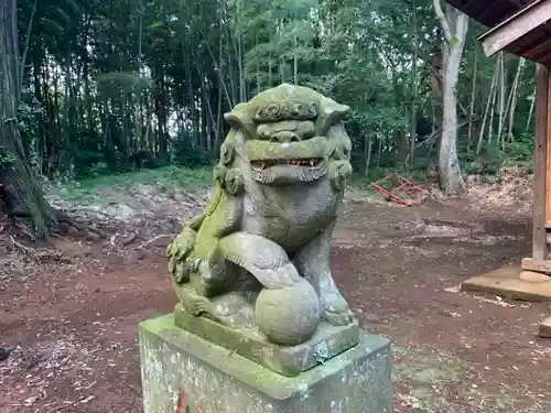 八幡神社の狛犬