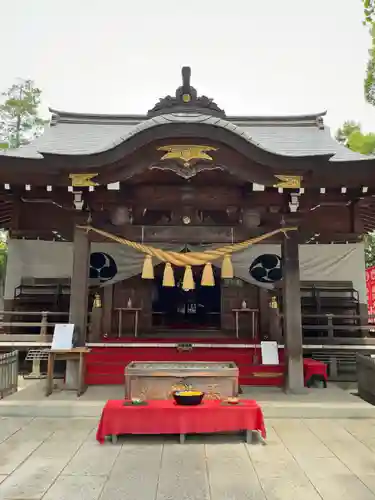 草加神社の本殿