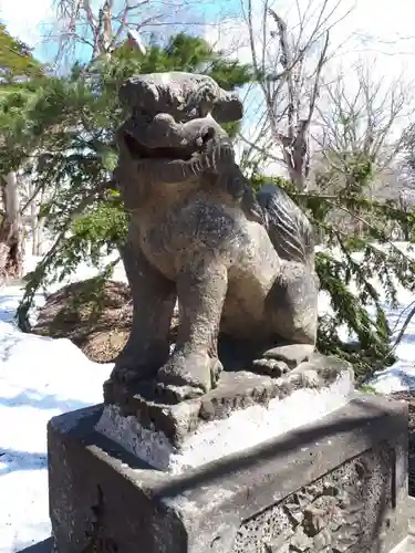 三笠神社の狛犬