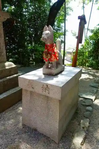 三輪成願稲荷神社(大神神社境外末社)の狛犬